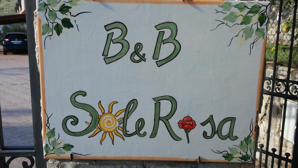 Solerosa Bed and Breakfast Fondi Eksteriør billede